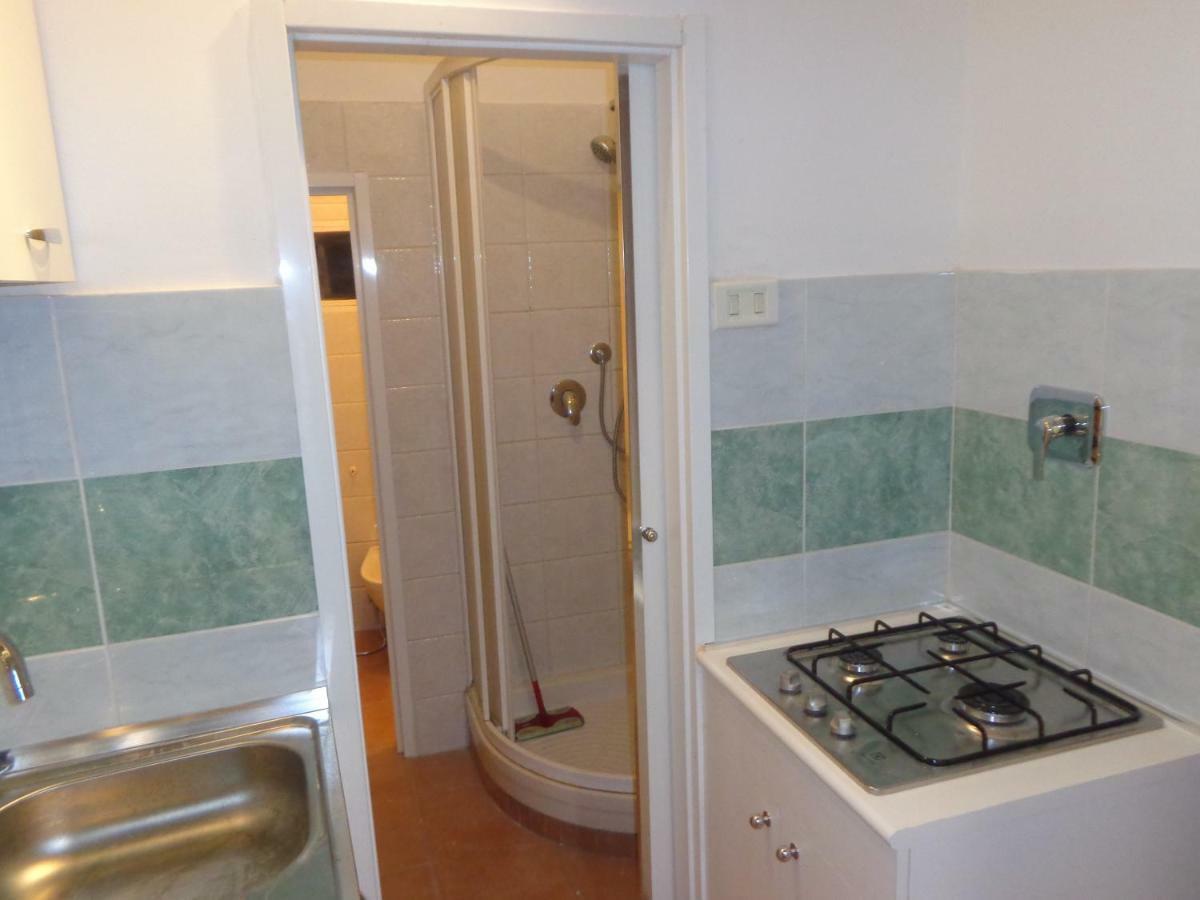Houseingenoacenter Parking Apartment Bagian luar foto